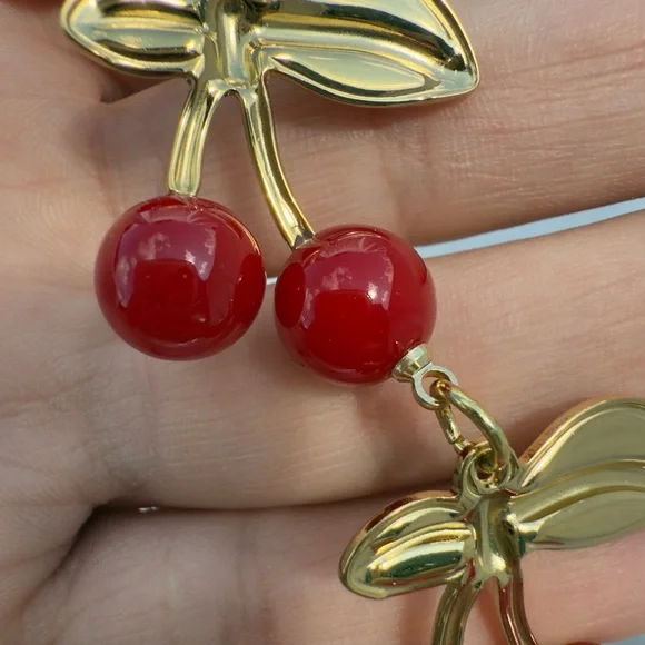 Anthropologie New adjustable Cherry Gold Women's Necklace - Picture 9 of 13